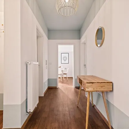 Wohnen Bei Der Alten Dampflok Inkl Balkon - 5 Min Zum Ravensburger Spieleland *