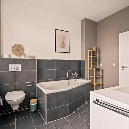 Apartman Wohnen Bei Der Alten Dampflok - 5 Min Zum Ravensburger Spieleland I Balkon I Parkplatz I Wlan I Babyausstattung Meckenbeuren